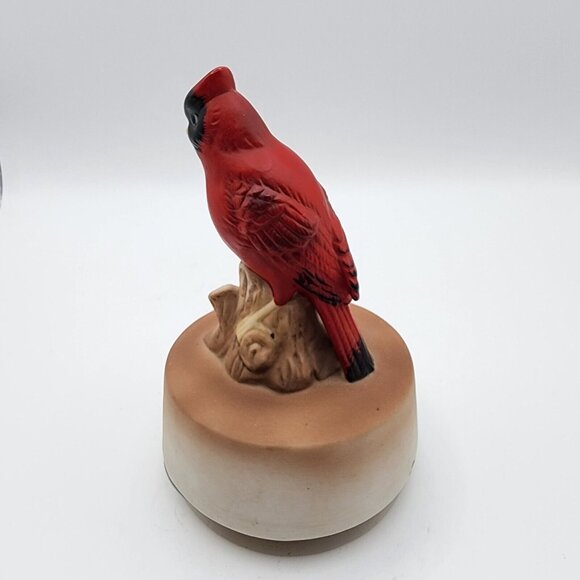 Vintage Gorham Red Cardinal on a branch Wind up porcelain music box - Picture 7 of 9